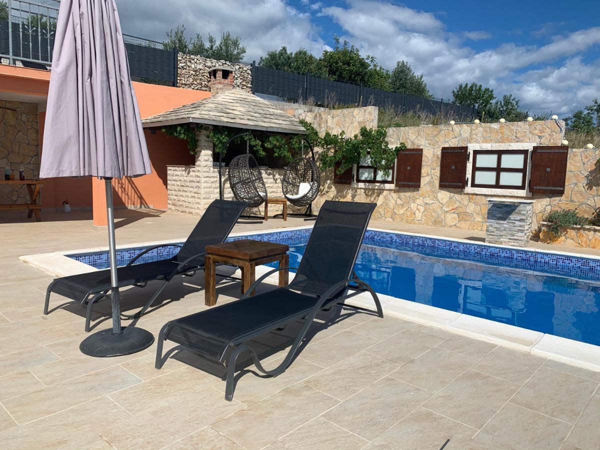 Holiday Home Cerim Trogir Exteriér fotografie