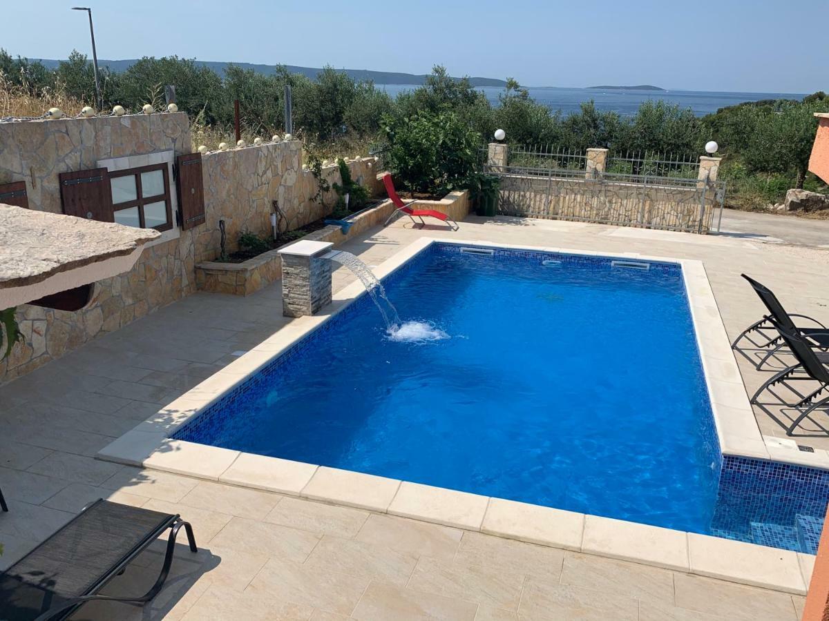 Holiday Home Cerim Trogir Exteriér fotografie